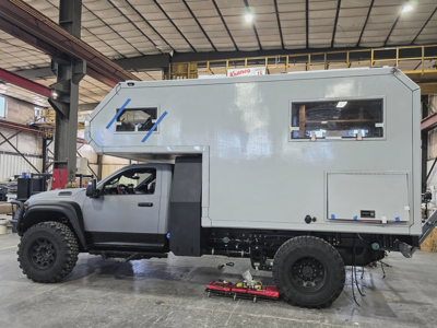 Dodge 5500 Mesa Overland Super Single Conversion Dbl Design Gen2 Fenders One Piece Matte Black Wheels