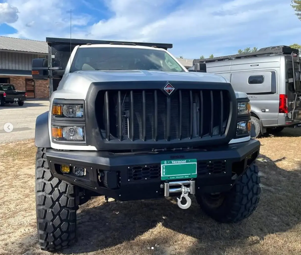 PAC19D Assault Series front bumper on Chevy 4500/5500/6500